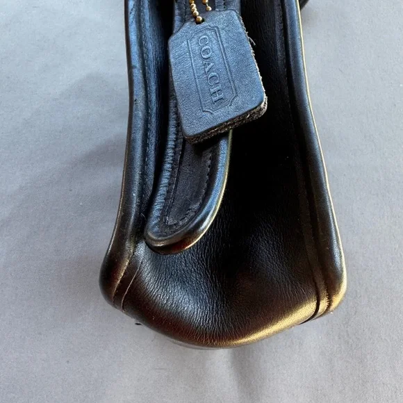 Vintage COACH 9168 Black Leather Crossbody Bag Made in USA 1990 Classic - Picture 8 of 16